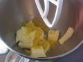 3 - Incorporer le beurre et le zeste de citron