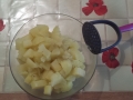 4 - Égoutez les pommes de terre et pressez les
