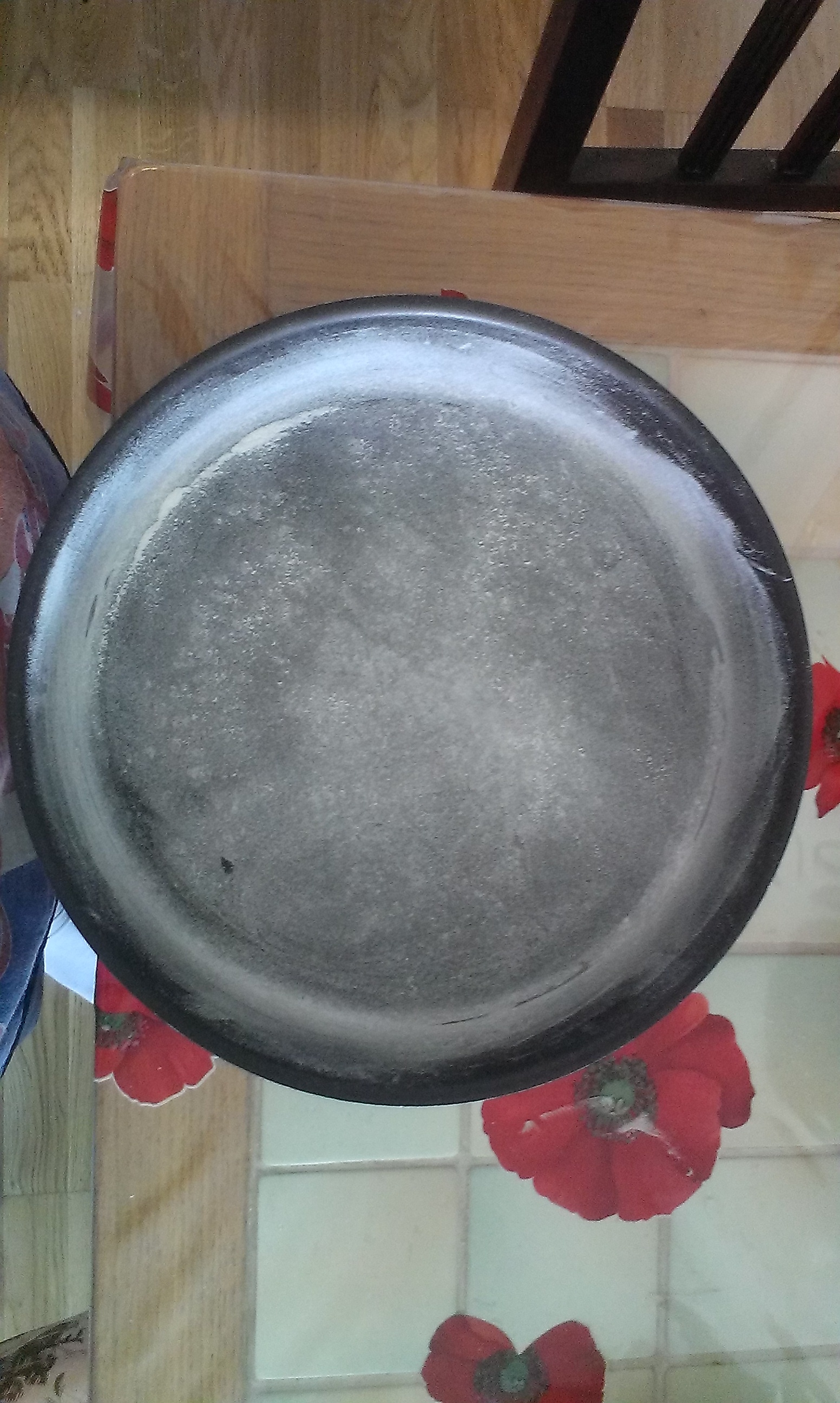 4 - Moule à manqué beurré et fariné