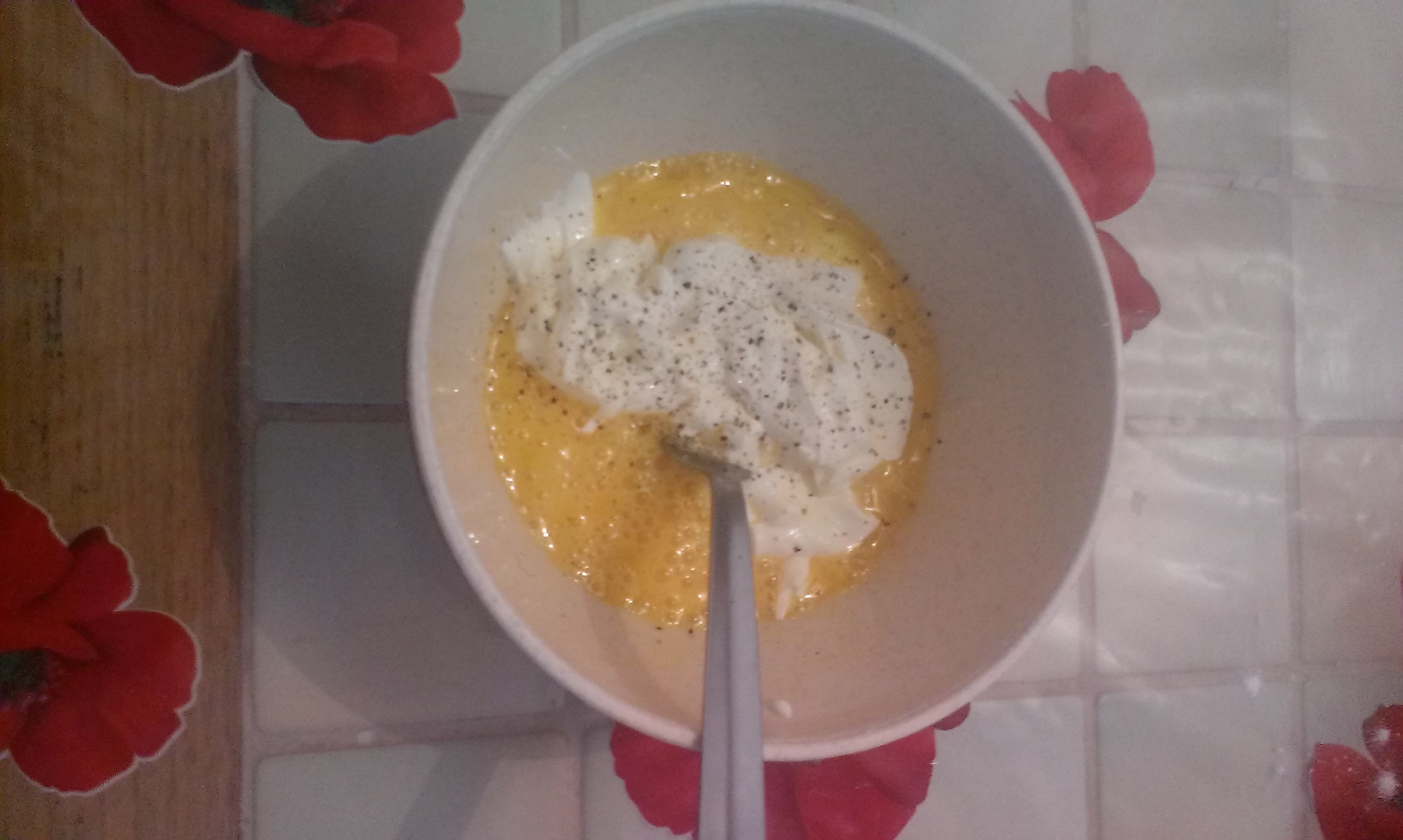 5 - Oeufs, cème, sel et poivre