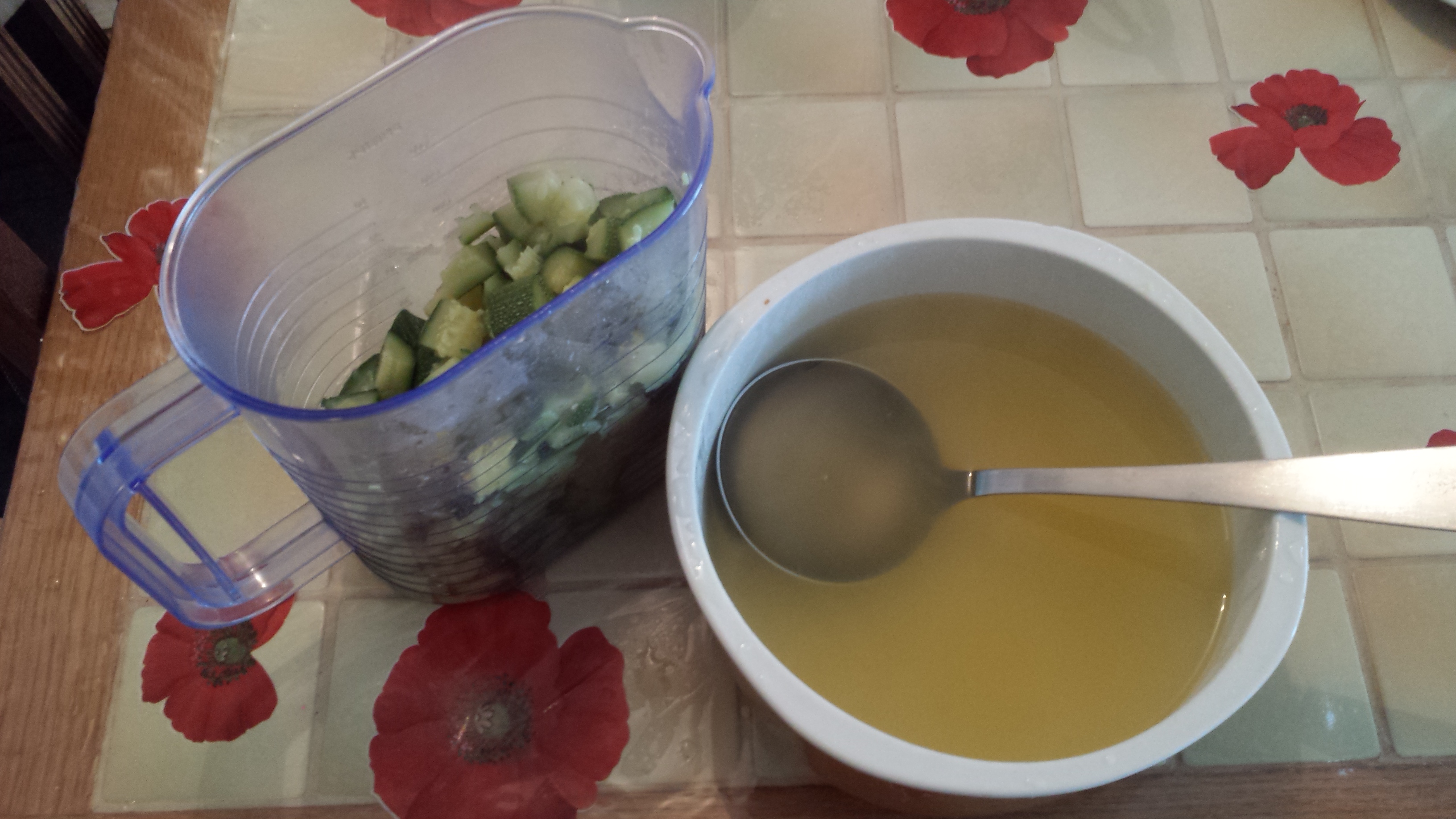 5 - Ajoutez une loupe de jus avant de mixer